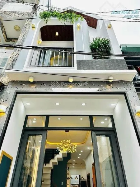 Gấp! cần ra căn nhà nguyễn đình chính, p. 11, q. phú nhuận, dt 40,6m2, giá 1,8 tỷ, cho thuê 13tr