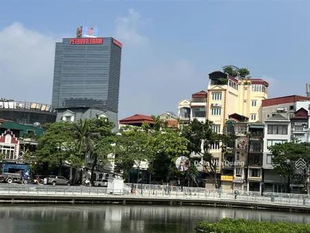 Bán nhà nguyễn chí thanh, khu phân lô, oto đỗ cửa, hai thoáng. dt45m2mt 4,1mgiá 15,5tỷ.