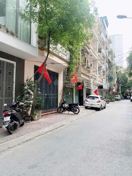 Phân lô ôtô tránh vỉa hè kinh doanh vip phố nguyên hồng 68m , 5 tầng , mt 5,5m vị trí vàng
