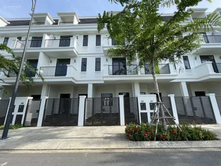 Cần bán liền kề, biệt thự tại lavida vũng tàu. giá bán 6 tỷ bao hết toàn bộ thuế phí