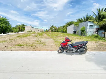 Bán nhà 155.2m² tại Xã Long Định Xã Long Cang