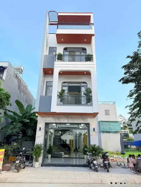 NHÀ PHỐ MẶT TIỀN KINH DOANH TẶNG FULL NỘI THẤT - SÂN XE HƠI PHÒNG NGỦ DƯỚI