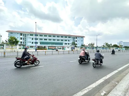 Bán nhà 3 Tầng Mặt Tiền Tên lửa BTĐ B Bình Tân