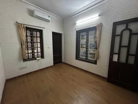 Cho thuê nhà  Ngõ 129 Nguyễn Trãi, Thanh Xuân. DT 45m x 4 tầng, giá 12.5tr