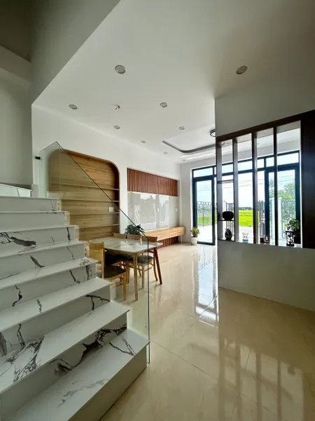 GIA CHỦ KẸT TIỀN BÁN CĂN NHÀ ĐẸP 3PN3WC 125M2 1Ty5 NGAY ĐƯỜNG LỘ LỚN 22M