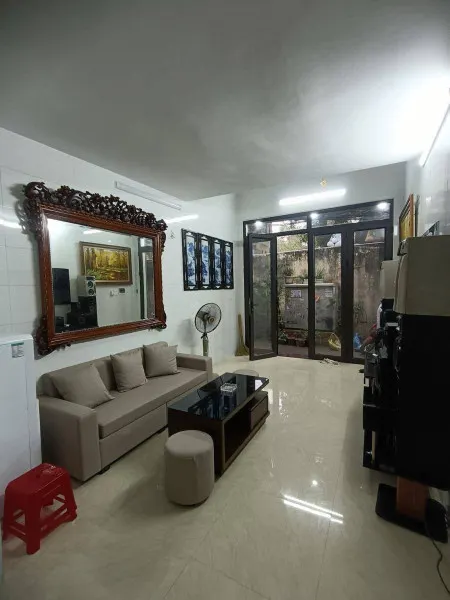 Bán Nhà Tây Sơn 25/30m. 5 tầng. mặt tiền 3.4m. giá 7.2 tỷ Đống Đa Hà Nội