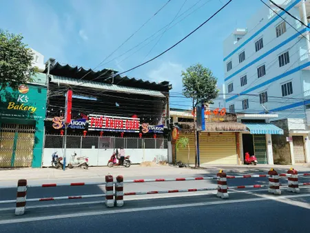 Bán đất Mặt tiền Nguyễn Thị Minh Khai - Phước Hoà - Nha Trang 
dt 192m2 Giá bán 35 tỷ ( thương lượng)
Vui lòng Liên hệ : e Bích