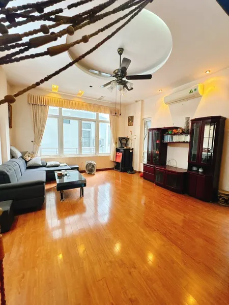 Siêu Phẩm! Cầu Giấy.Lô Góc,20m Ra Phố,Ngõ 3 gác,DT: 49m2 x 6Tầng,MT: 5m,Giá: 13,5 tỷ Cầu Giấy