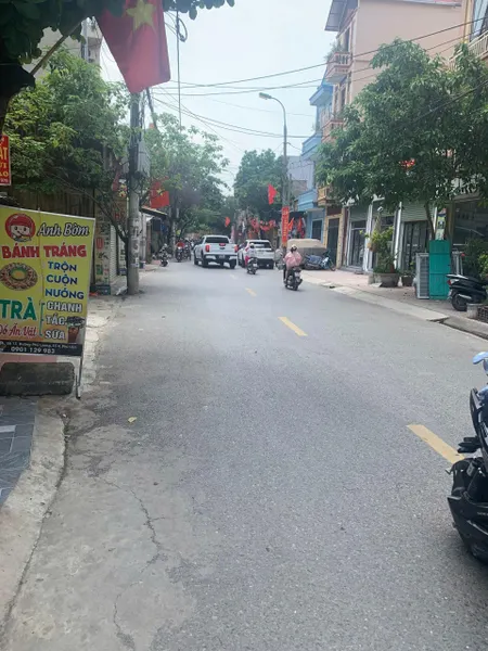 Bán đất Phú Lương 36m, Ô tô đỗ cửa, giao thông thuận tiện mt 5m giá 4.7 tỷ.