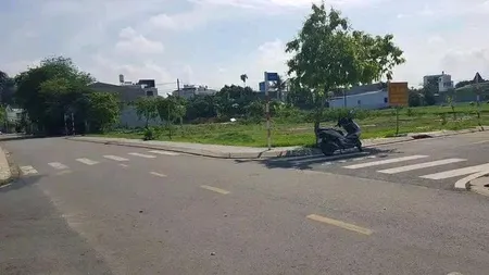 BÁN ĐẤT 3 MẶT TIỀN ĐƯỜNG NHỰA – XÃ TÂN XUÂN, HÓC MÔN