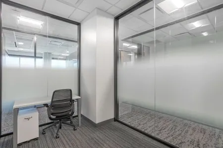Không gian văn phòng được thiết kế chỉn chu đến từng chi tiết tại HQ 103 Âu Cơ dành cho 2 người