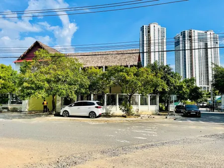 CHỦ CẦN TIỀN GIẢI QUYẾT VIỆC NÊN GIẢM  LUÔN 5 tỷ ạh
GIÁ BÁN : 31tỷ  .( giá cũ 36tỷ ) lh e hải