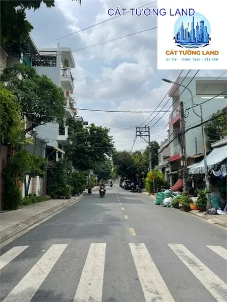 Bán nhà 81m2, 4 Tầng -- MTKD Ỷ Lan, Hiệp Tân, Tân Phú – gần CV Đầm Sen --  chỉ 10.3 tỷ