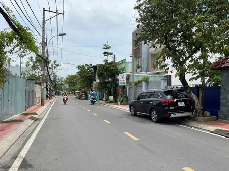 Đất Mặt Tiền KD Sầm Uất Lô Góc 2 MT - 220M- Ngang 6.5M - Trường Thọ, Thủ Đức, Chỉ ~70 Tr/M