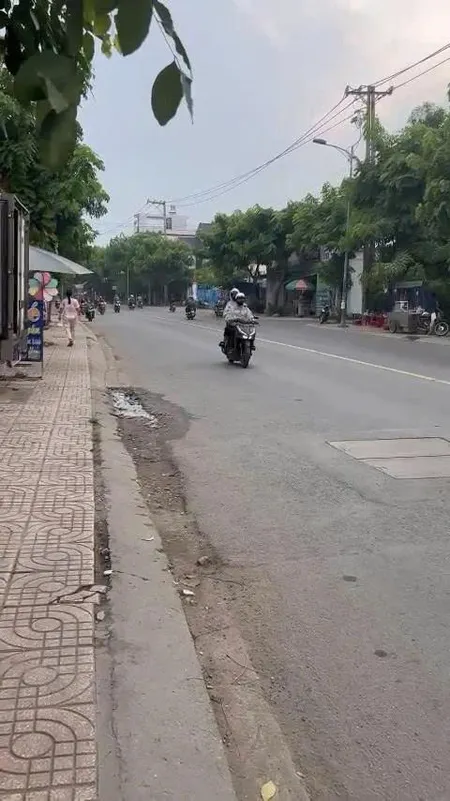 BÁN LÔ ĐẤT ĐẸP GẦN MẶT TIỀN NGUYỄN VĂN BỨA – XUÂN THỚI SƠN