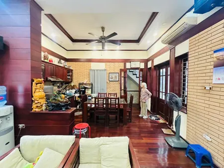 Nguyễn Trãi 72m 4 tầng chỉ 9,5 tỷ. nhà đẹp ở luôn