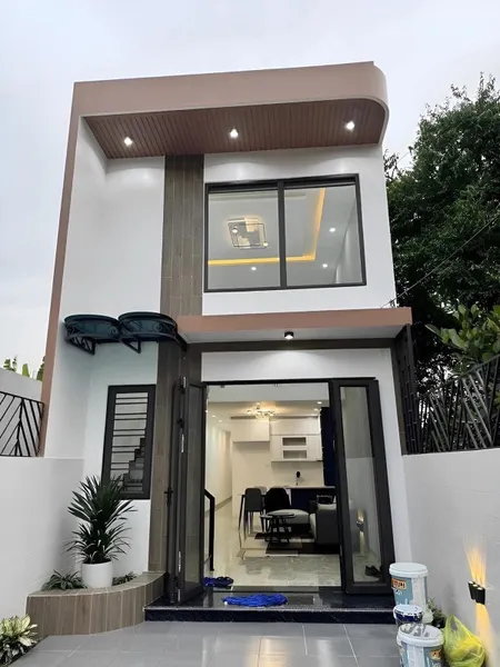Nhà 110m2 giá 2 tỷ 5, SHR, gần cổng chào Cần Đước