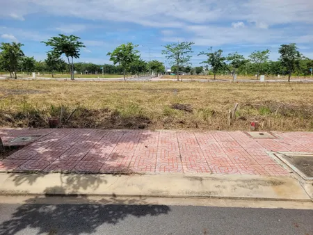 Bán gấp nền thổ giá cực tốt hỗ trợ vay 3 bên đường ĐT830/DT824 Lương Bình Bến Lức vị trí giáp Hựu Thạnh