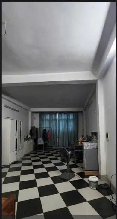 Hiếm nhà 3 tầng mặt phố Phùng Hưng, 108m2, MT 4.2m, vị trí đẹp, KD sầm uất, giá 28.5 tỷ