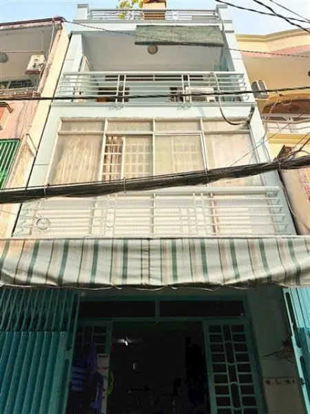 ⭐️ Nhà Vuông 3 tầng Hẻm xe hơi thông 28m2 – Thích Quảng Đức PN