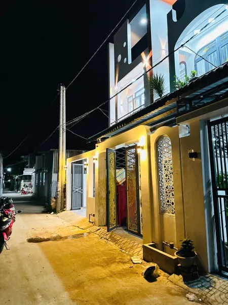 nha long thuong