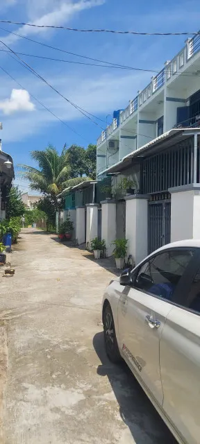 Chính chủ cần bán nhà gần chợ Long Thượng
