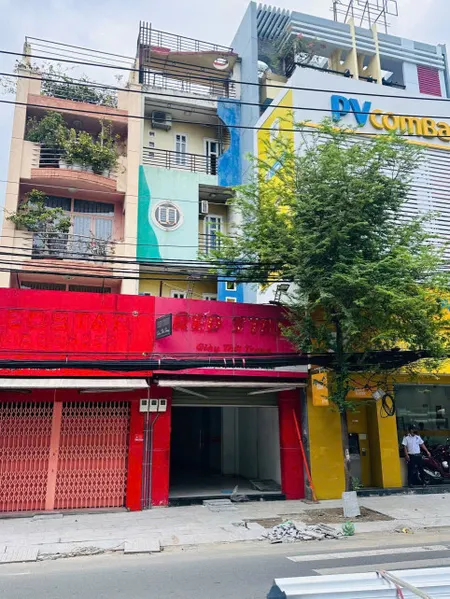 Chính Chủ Bán Mặt Tiền Lê Quang Định, P.14, Q.Bình Thạnh. DT: (3.9x20m), Giá 22.5 Tỷ. Liên Hệ: O911.16O.692