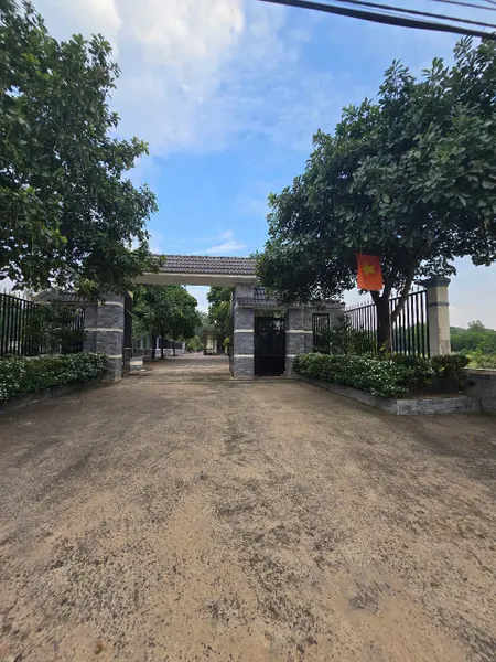 Định Cư Nước Ngoài Bán Nhà Mặt Tiền Gần Cầu Nhơn Trạch Đồng Nai Dt: 3045m2 - Chỉ 8triệu/m2.
