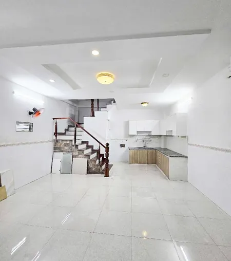 Nhà 4 tầng, Đồng Xoài, Tân Bình, 43m2, chỉ 6.x tỷ TL