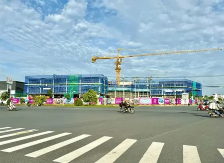 3 lô đất thổ cư mt đường huỳnh thị đức, tp. tân an gần aeon mall, shr, hỗ trợ bank. 0867 990 ***