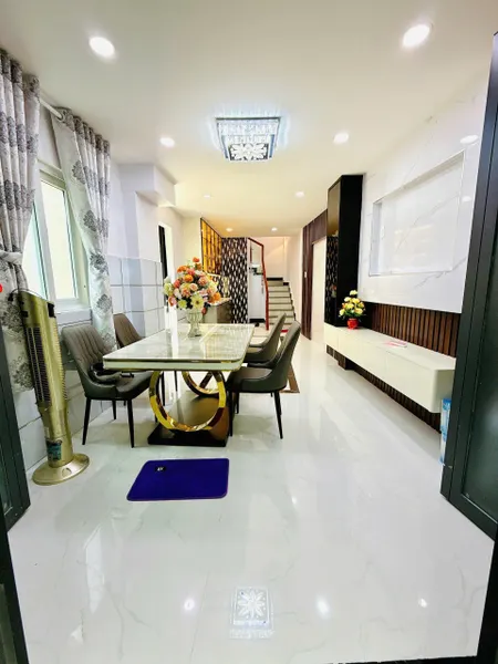 Căn góc 3 mặt tiền hẻm, khu trung tâm đường Nguyễn Tri Phương  P9Q10. Giá 5,28 tỷ TL