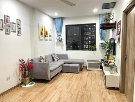 Bán căn hộ 2 ngủ 1 vs 55 m2 tòa l đẹp nhất khu giá mềm