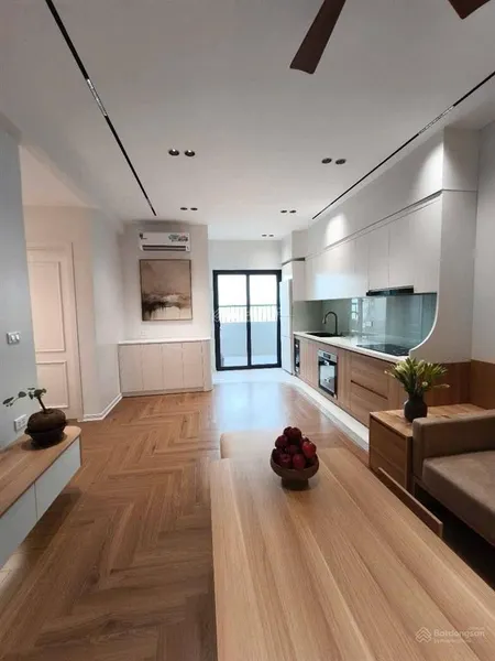 Em có nhu cầu bán căn góc tòa ct6 kđt xa la 68m, 2 ngủ 2 vs