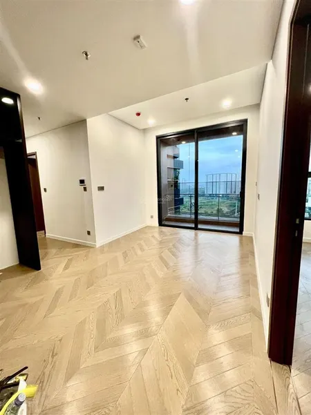 Chính chủ gửi bán căn 2pn sổ hồng dự án lumiere riverside giá 11t đang có sẵn hđ thuê giá 28tr