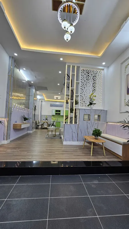 MẶT TIỀN XE HƠI 10 M
NGANG 4.2 X14 
BÊ TÔNG 4 TẤM CÓ 5 TỶ