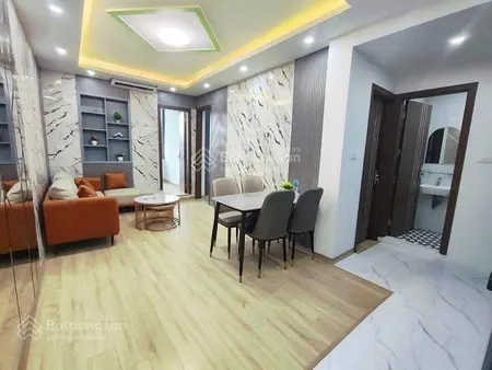 Tập thể tân mai hoàng mai, dt 80m2, 3 ngủ riêng biệt, 2 wc, ô tô đỗ cửa, cầu thang thoải, ở ngay