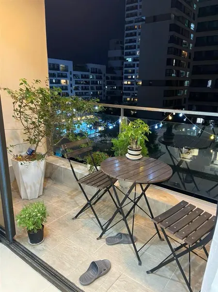 Bán gấp căn hộ the panorama, diện tích 121m2 ban công phòng khách giá 13,5 tỷ thương lượng