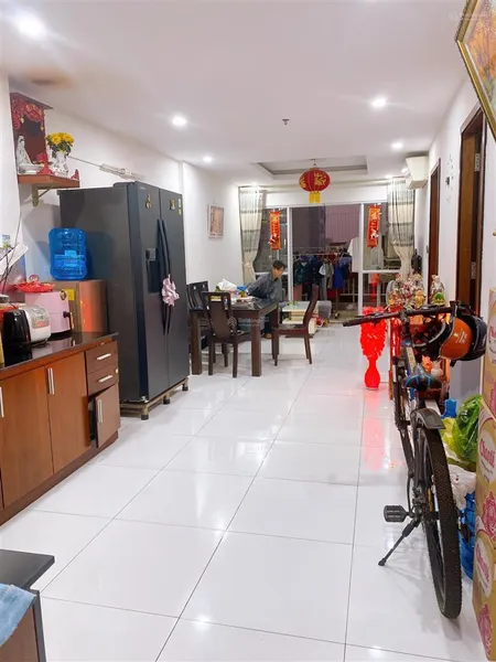 Chính chủ bán gấp căn hộ giai việt 78m2 2 phòng 2wc tặng nội thất 3tỷ980