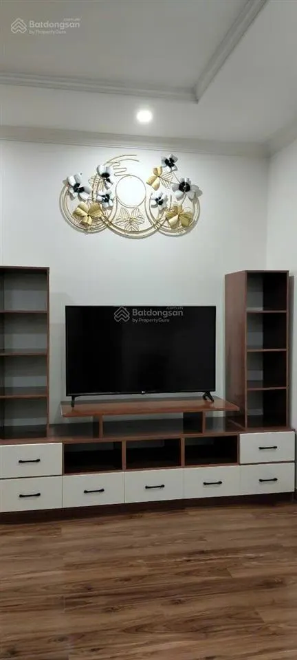 Cần bán căn 77m2 toà park 1 giá 3,9 tỷ bao phí