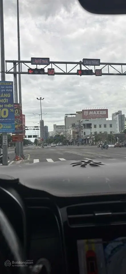 Cặp đất mặt tiền võ văn kiệt ngang 40m vị trí vàng