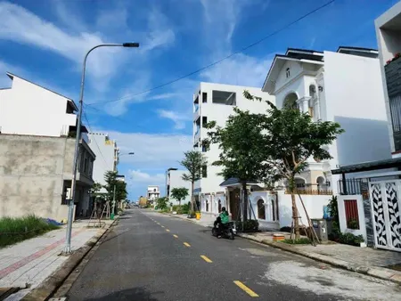 Góc 2 mt đường 7.5m rẻ nhất hoà minh hiện tại