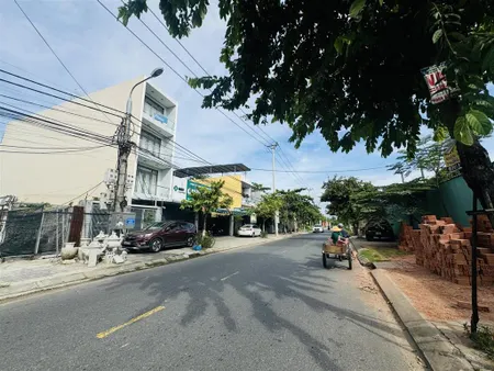 Bán lô mt đường tôn đản dt 250m đường thông