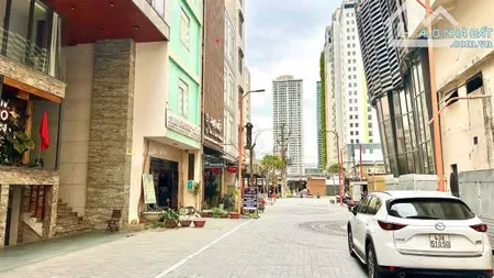 Bán toà căn hộ 8 Tầng An Thượng 1, View Biển Mỹ Khê.
