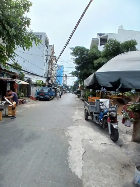 Kho 350m2 mt thạnh xuân 22
