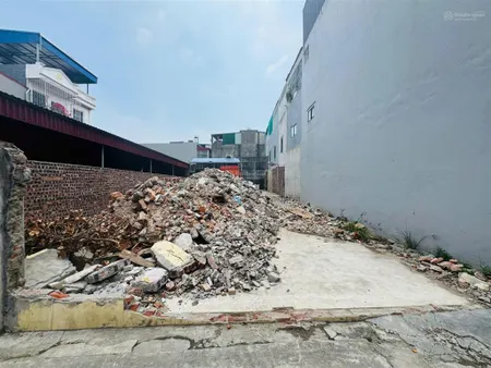 Mặt ngõ hạ đoạn 2 diện tích 115m2 ngang 8m giá 3450