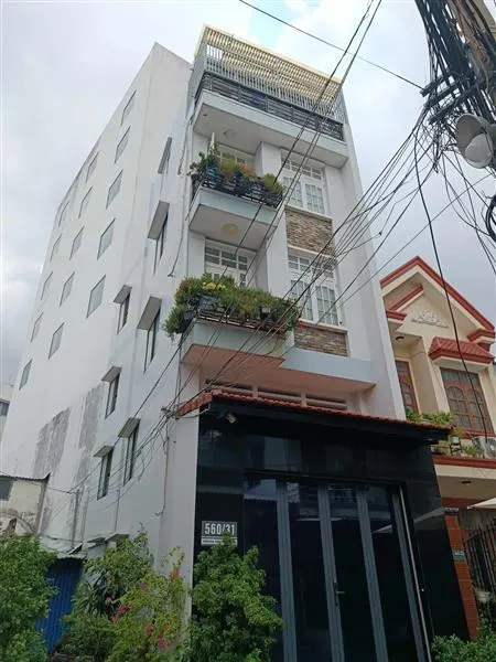 DIỆN TÍCH KHỦNG, NGAY SÂN BAY, NHÀ GA T3, ETOWN CỘNG HÒA, 207 M2,  chỉ 14 tỷ 900