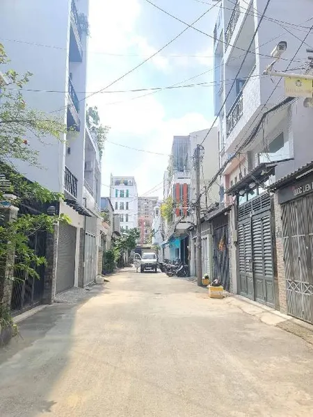 ĐƯỜNG 8M,  HẺM 246 ĐỒNG ĐEN, NGAY KHU BÀU CÁT, 66 M2 X 4 TẦNG, CHỈ 9 TỶ 800