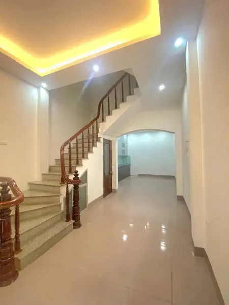 Bán gấp nhà đẹp 5 tầng mặt phố Trần Đăng Ninh, 38m2, MT 3.8m, KD văn phòng, giá 14.15 tỷ