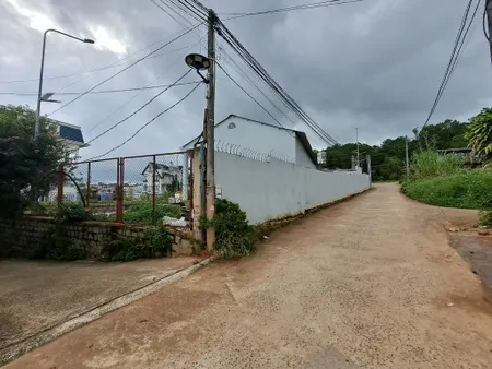 Cần bán Đất nn phân quyền. Phường lâm viên p8 cũ