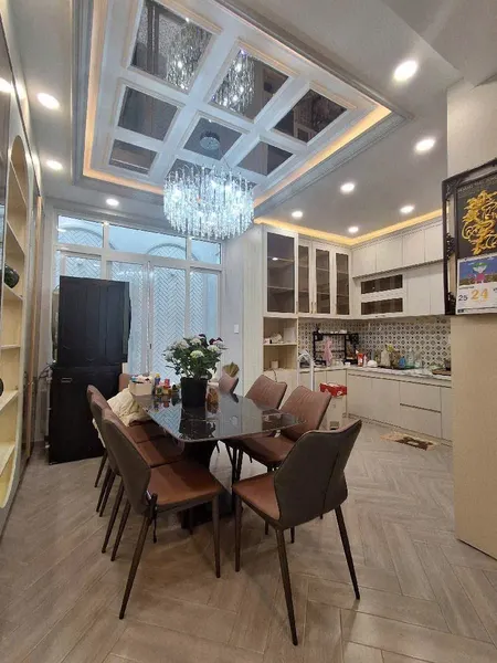 Huỳnh Tấn Phát (30m ra mặt tiền); 5,5x15m; nhà đẹp vào ở ngay; KDC hiện hữu